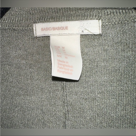 H&M Basic Cardigan - Picture 3 of 5